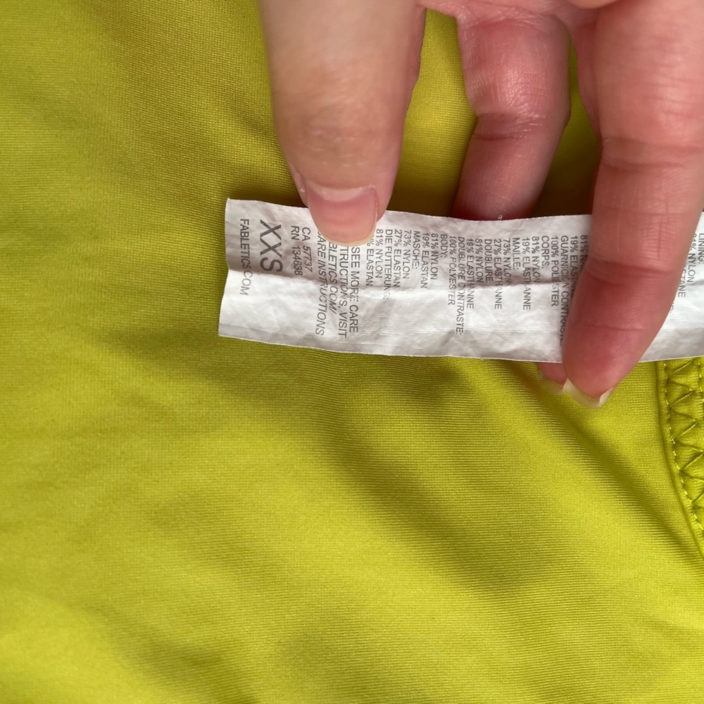 Fabletics Outfit - Picture 2 of 6